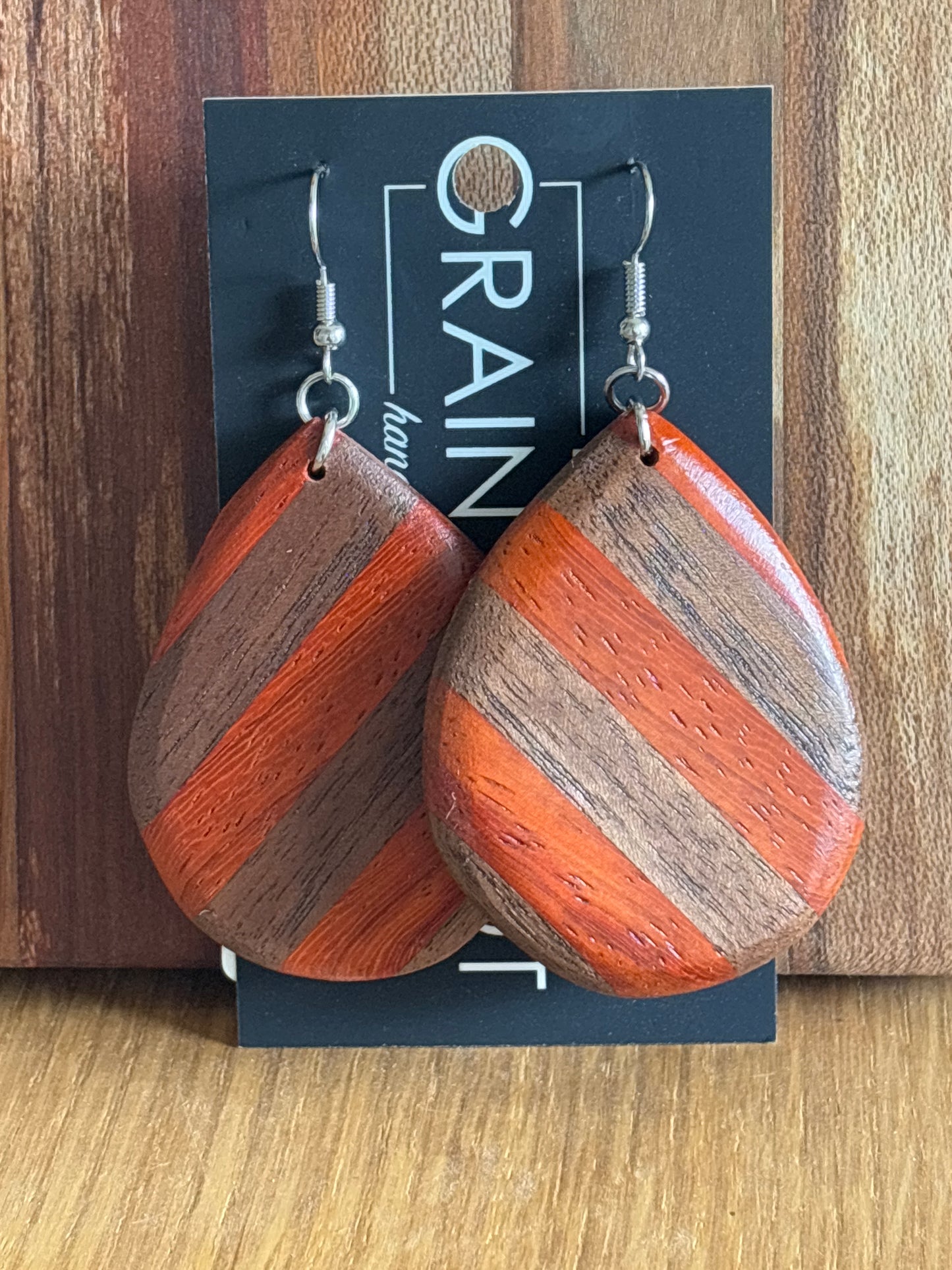 Walnut/Padauk Teardrop